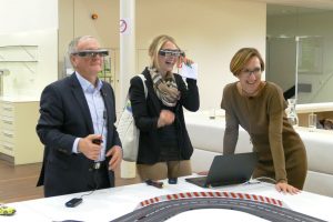 BGM Ing. Josef Ober, Reporterin des Vulkan TV Carina Frühwirth und Ingrid Herbst vom Wirtschaftsservice Feldbach